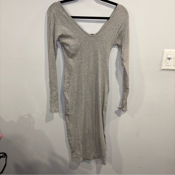 Missguided Gray Long Sleeve Ribbed Dress - Picture 2 of 3